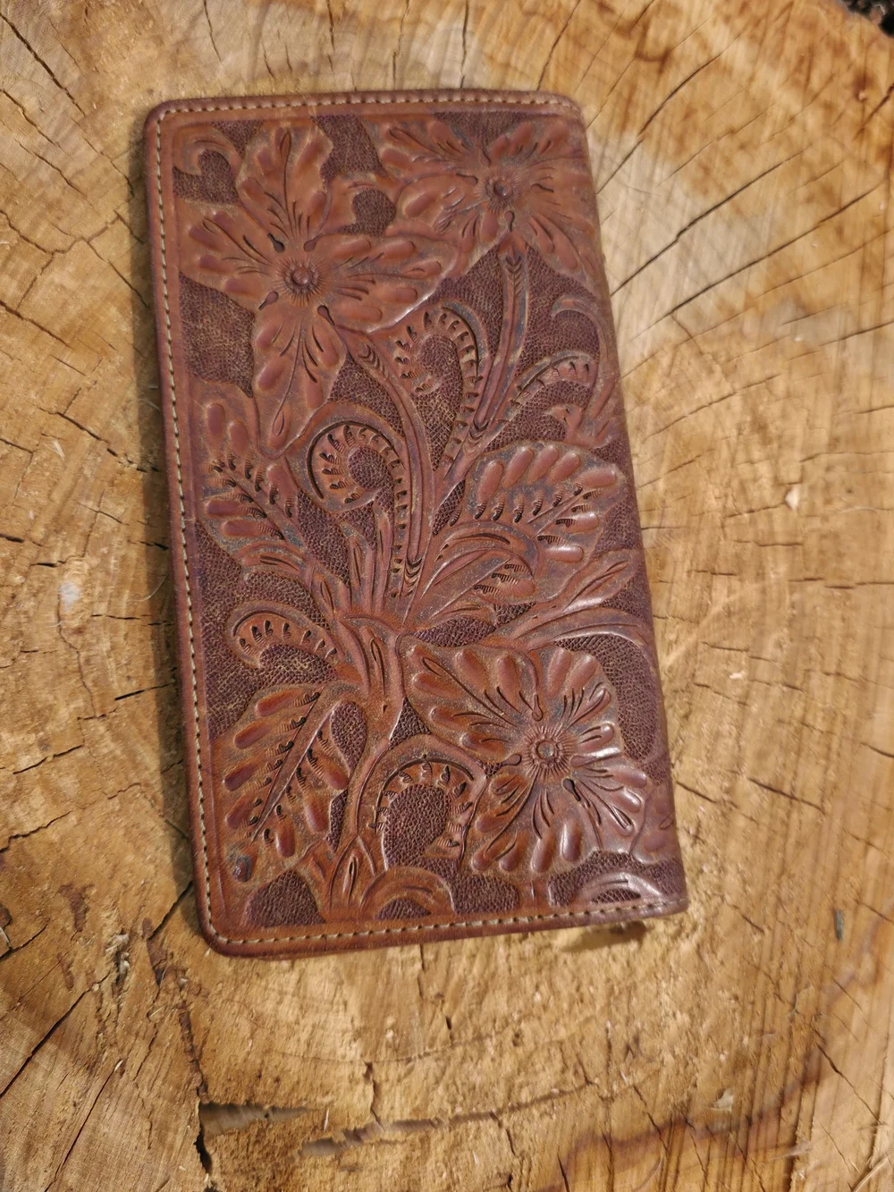 Embossed Floral Leather Wallet - Brown